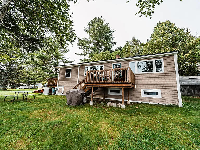 7 Keyes Landing Ln — Photo 12
