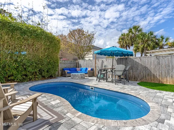 402 11TH Avenue S, Jacksonville Beach, FL 32250