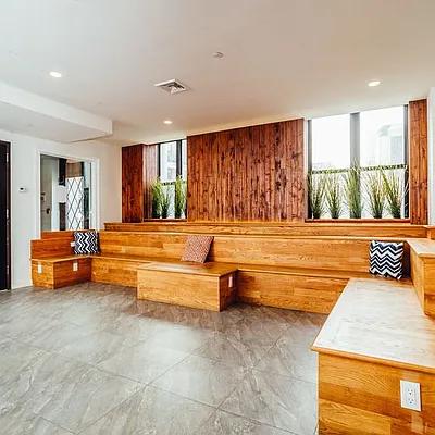 Rented by Nooklyn NYC LLC | media 82