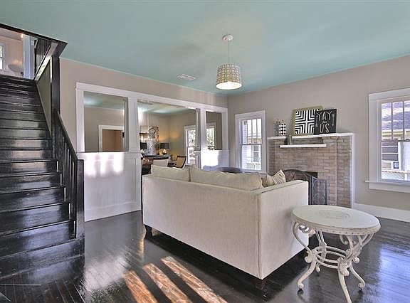 5th image of 326 Jeanette St