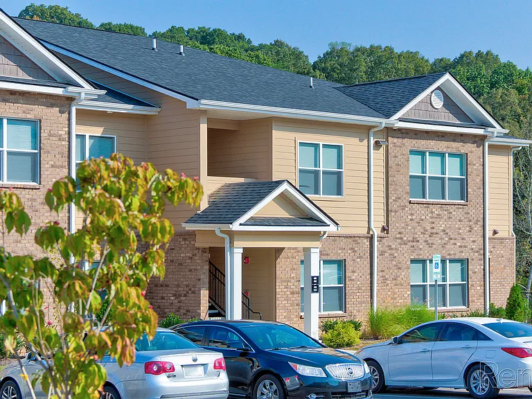 Sterchi Ridge Apartments — Photo 4