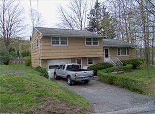 22 Stoughton St, Thomaston, CT 06787