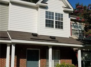 5425 Strasburg Dr, Greensboro, NC 27407