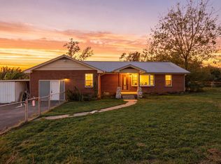 210 Cobb Rd, Tullahoma, TN 37388