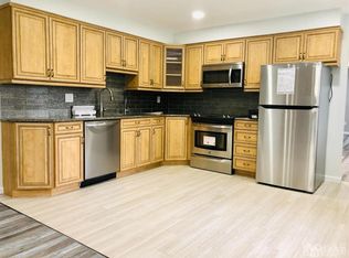 16 Holly Ln, Piscataway, NJ 08854