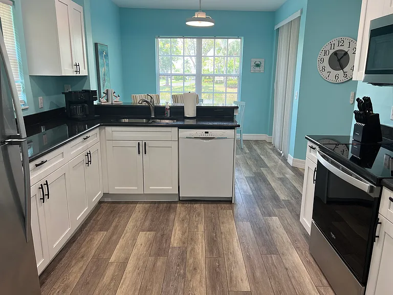 Spacious Kitchen