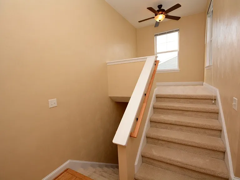2216 E Berrie Cir — Photo 28