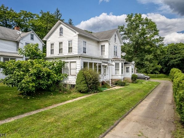 26 Schooleys Mountain Rd