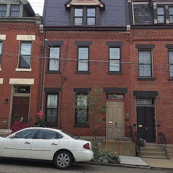 176 Home St #2 — Photo 1