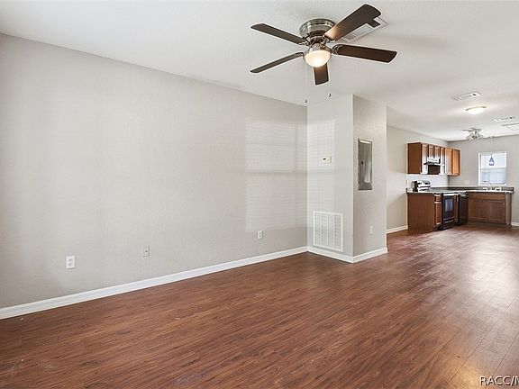 5th image of 9261 N Peachtree Way