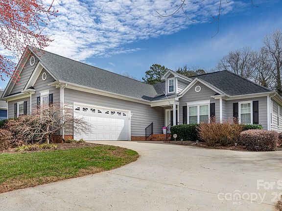 2nd image of 549 Cameron Pointe Ln