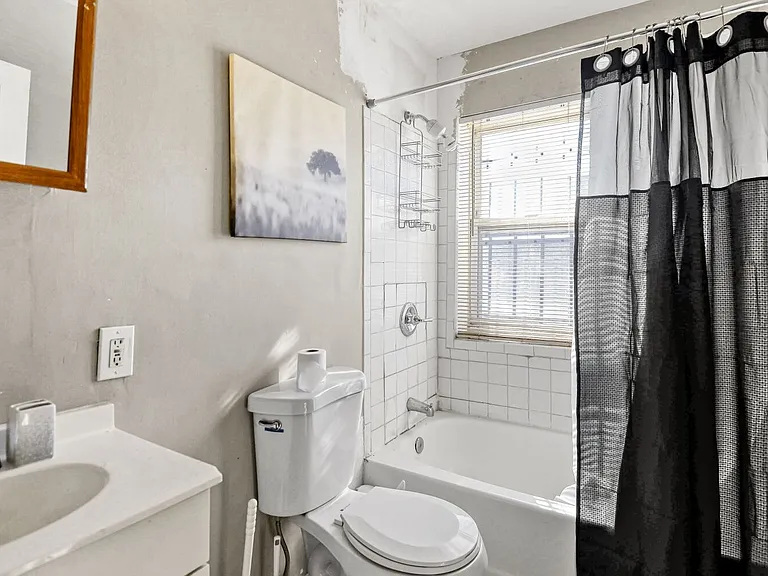 400 N Rose St #1 — Photo 6