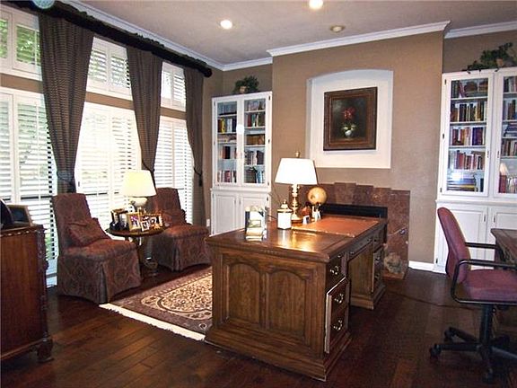 4th image of 2844 Earlshire Ln