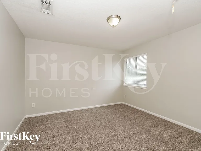1438 Rocky Glen Ln — Photo 13