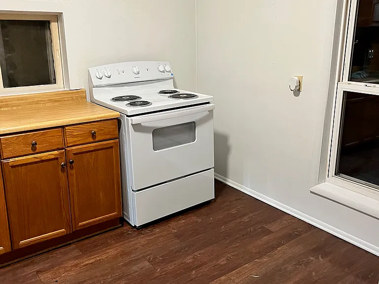 314 W Slingluff Ave #A — Photo 6