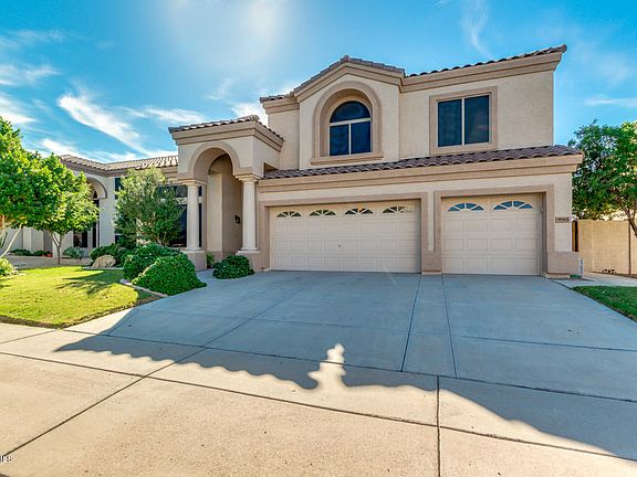 3rd image of 9565 E Los Lagos Vista Ave