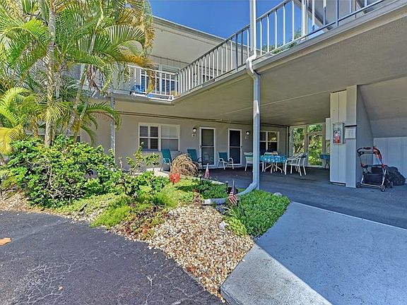 4th image of 73 Avenida Messina APT 4