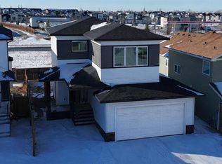 393 E Rivergrove Chase W, Lethbridge, AB T1K8E9