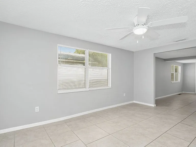 4301 W Arch St — Photo 10