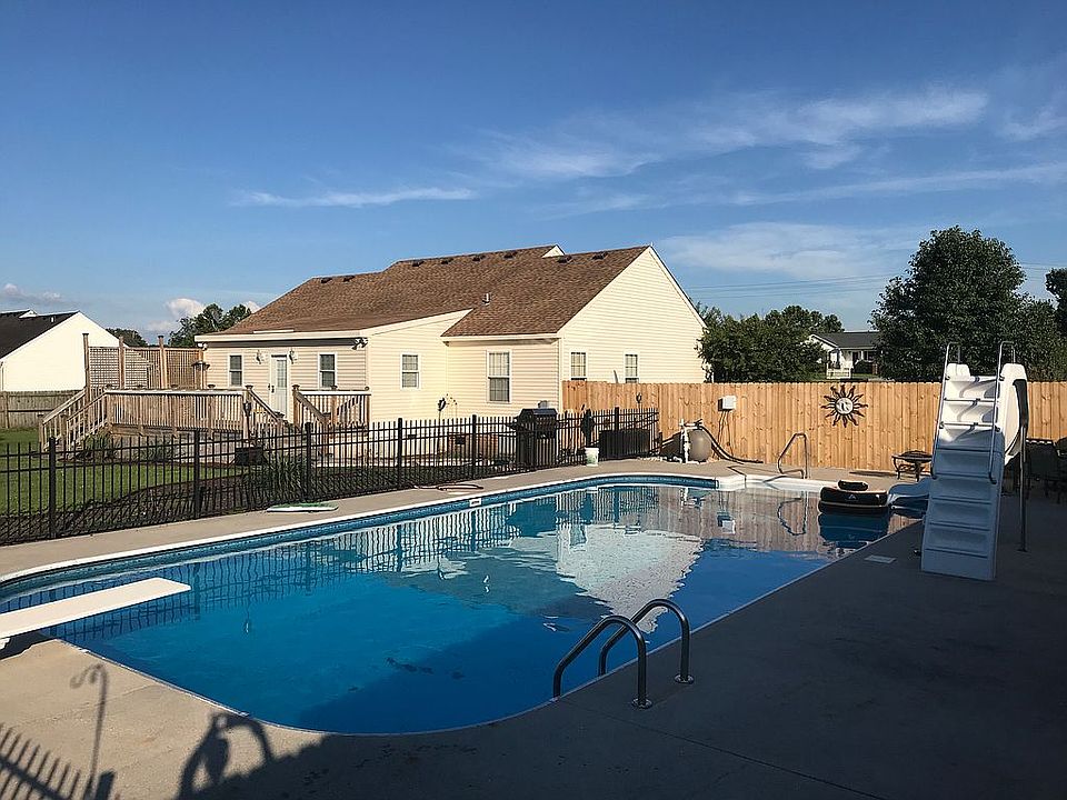 In ground Salt Water Pool