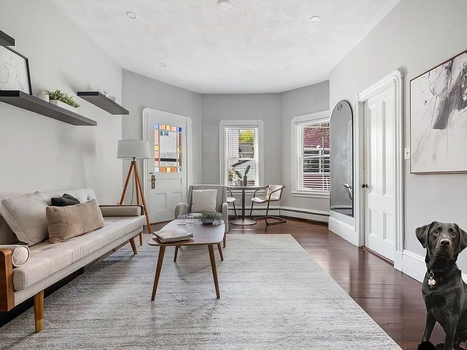 1st image of 30 Henry St #1