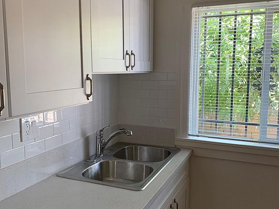 2nd image of 1617 Allesandro St #107
