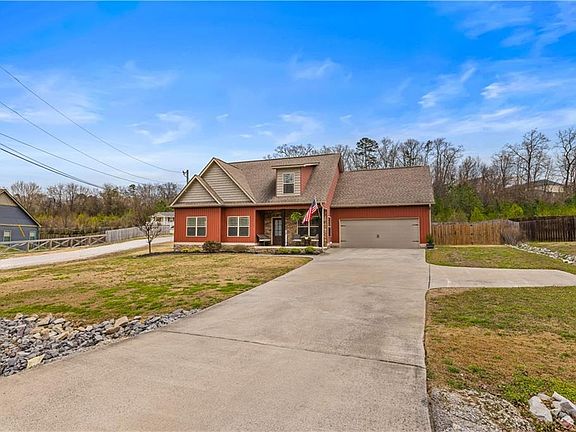 2nd image of 1205 Baggett Rd