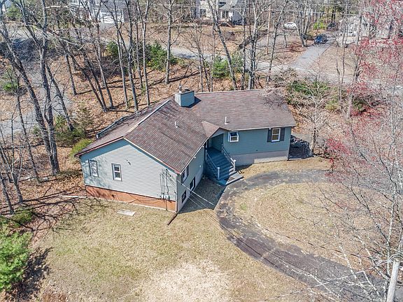 5th image of 1093 Lancaster Dr