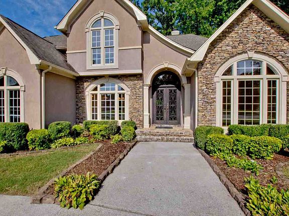 3rd image of 119 Long Creek Dr