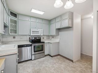 615 S Alton Way APT 1A, Denver, CO 80247