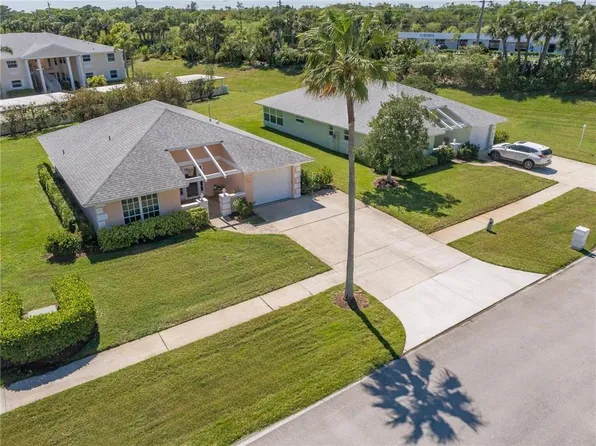 105 Grove Isle Place, Vero Beach, FL 32962
