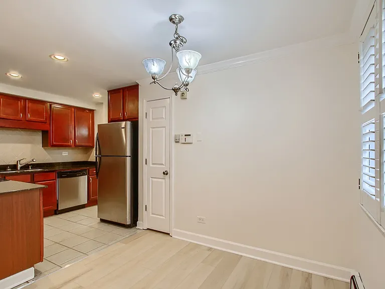 32 Elgin Ave #A2 — Photo 5