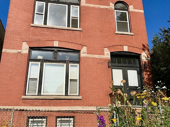 2nd image of 2436 N Rockwell St #2