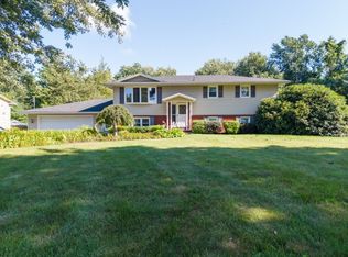 7592 Salmon Creek Rd, Williamson, NY 14589