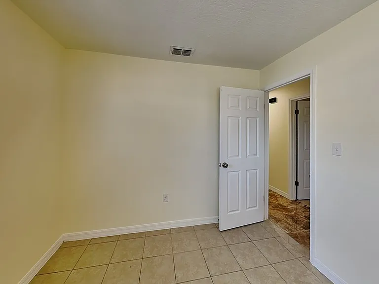 465 Oak Dr — Photo 13