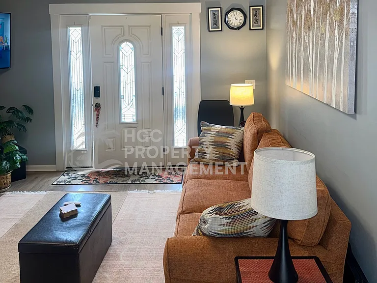 1105 Kenningston St — Photo 7