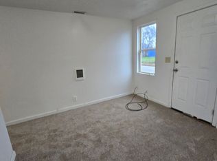 810 W 1st St, Muncie, IN 47305