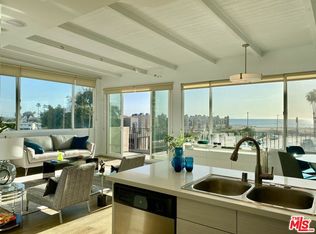 6824 Esplanade St #PENTHOUSE, Playa Del Rey, CA 90293