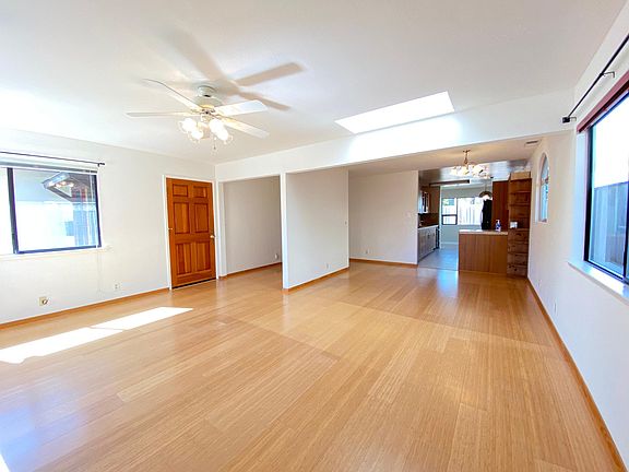 4th image of 414 Woodland Way