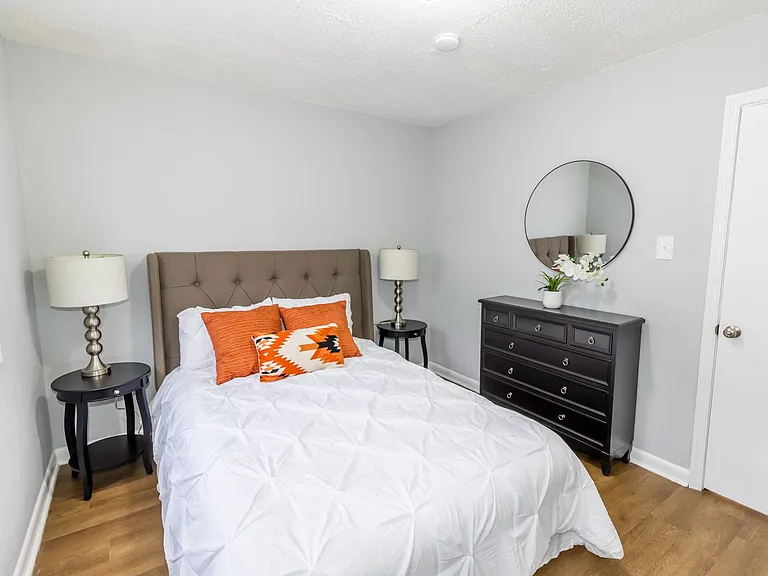 Graystoneplace Apartments — Photo 41