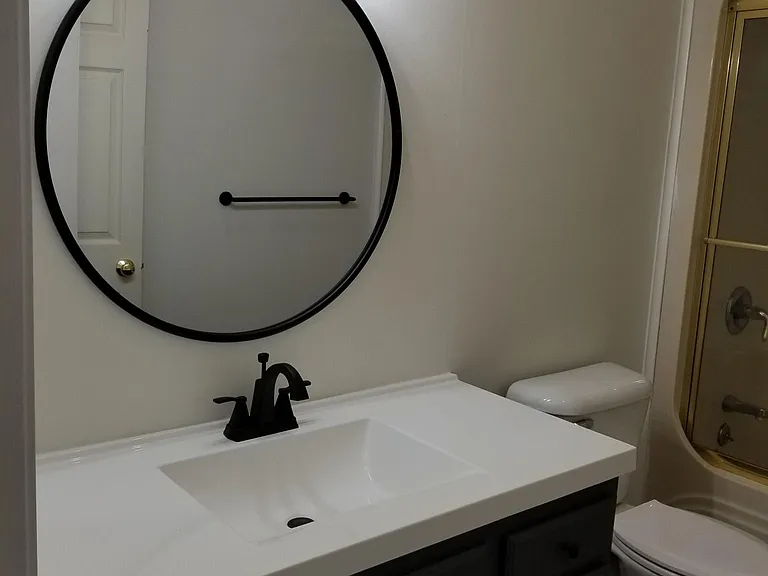 Guest bath 2 of 3
