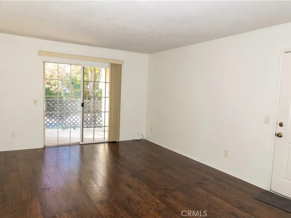 149 W 6th St APT 30, San Bernardino, CA 92401