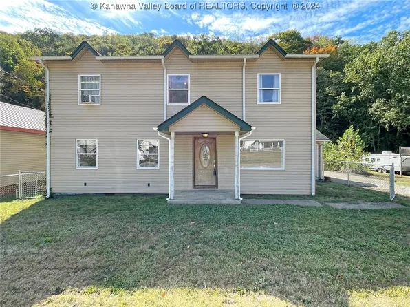 5118 Hughes Creek Rd, Hugheston, WV 25110