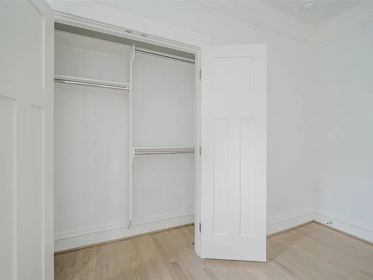 4814 Siegel St — Photo 16