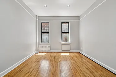 1582 First Avenue #2A image 1 of 6