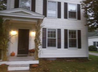 126 Pleasant St, Barre, MA 01005