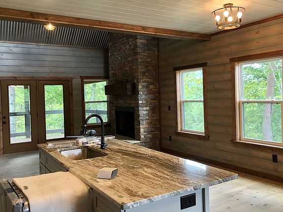 4th image of 312 Serenity Pl