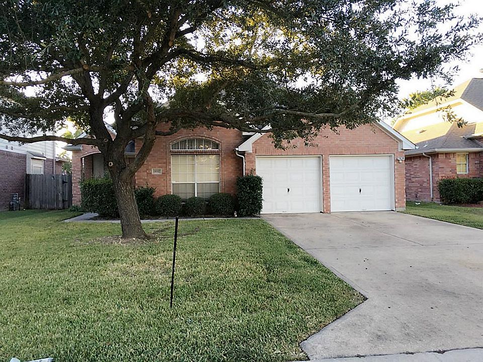 1st image of 11027 Heron Nest St