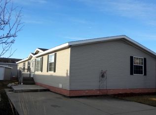 33296 Trellis Ct, Lenox, MI 48048
