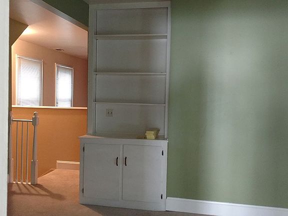 3rd image of 407 Dinwiddie St